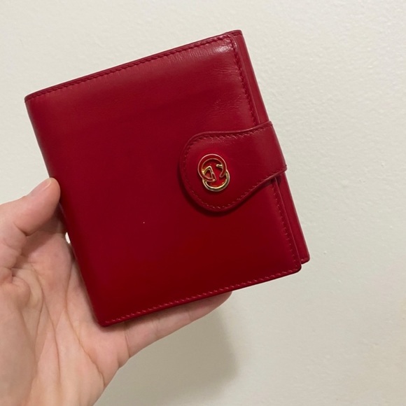 Gucci Handbags - 💯 Auth. VTG Gucci Bi-Fold Wallet